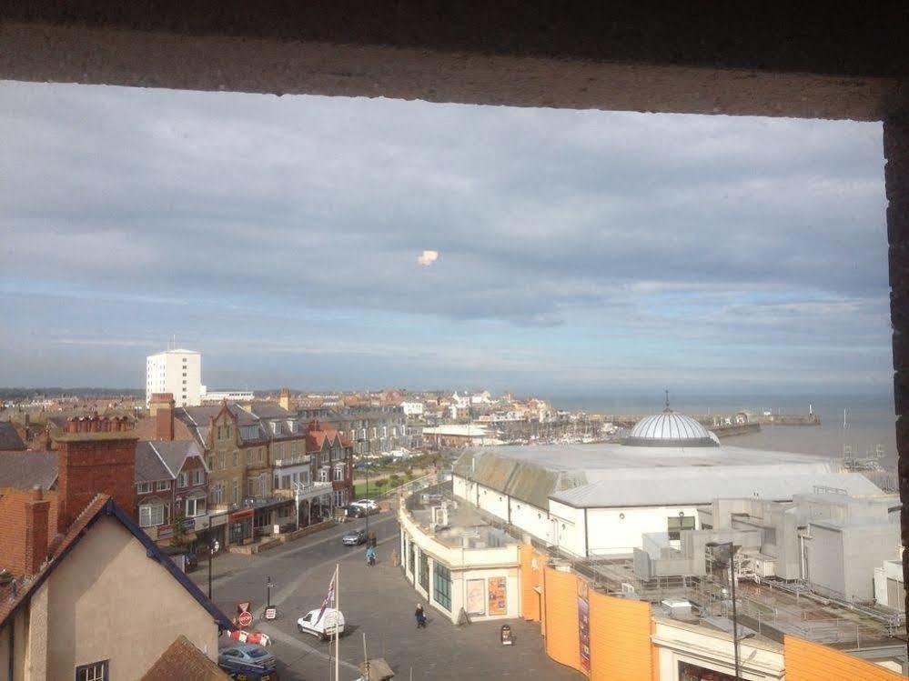 Monarch Hotel Bridlington Exterior photo